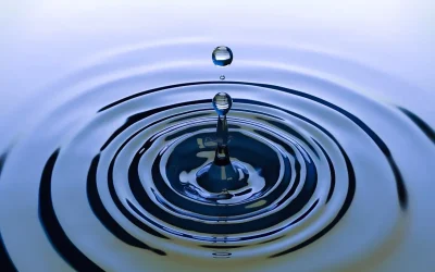A Ripple-effect a vezetésben (hullámhatás): Hogyan formálja az önismeret a szervezeti kultúrát?